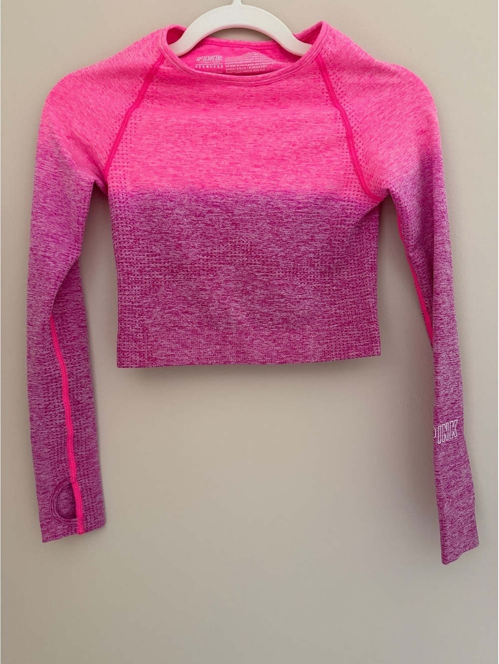 XS Pink Seamless form-fitting athletic crop top